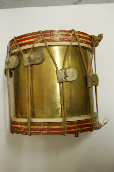 W405 snare drum (image/jpeg)