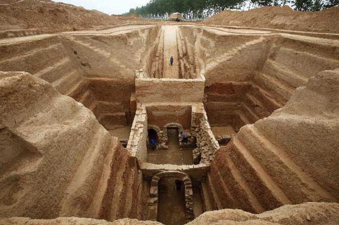 Grave Goods Graphic, Ancient Chinese Tomb