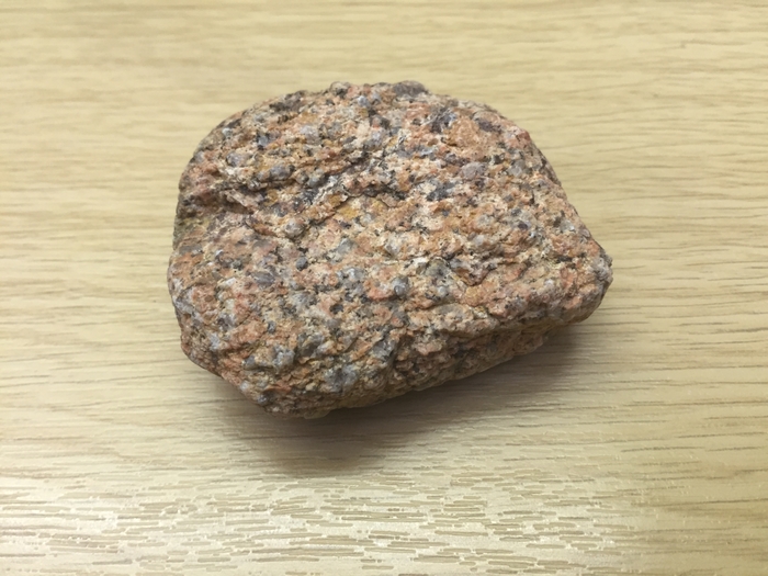 ECMAG.2884.3 Pink rock (image/jpeg)