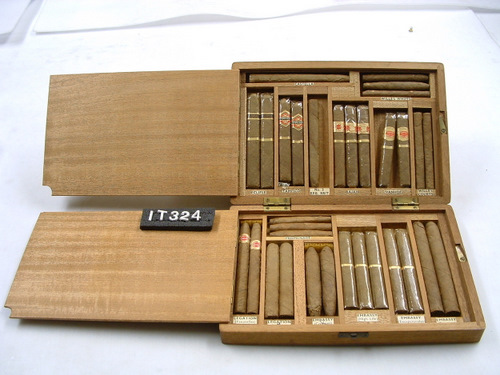 IT324, cigar case